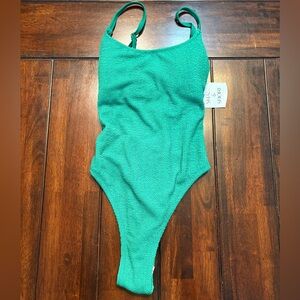New Shade and Shore Green One Piece Cheeky Swimsuit size 8-10